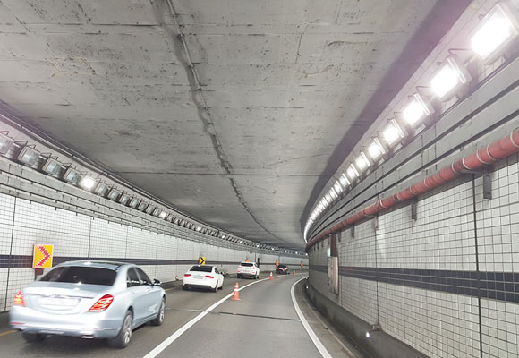 Tunnel(WooMyeonsan Mountatin) After construction photo