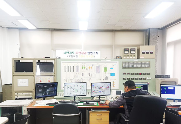 Taean refinery plant photo