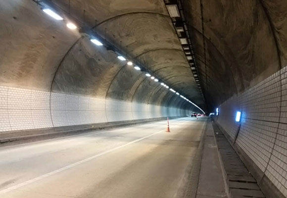 터널(대구-부산고속도로 터널) 공사전 사진